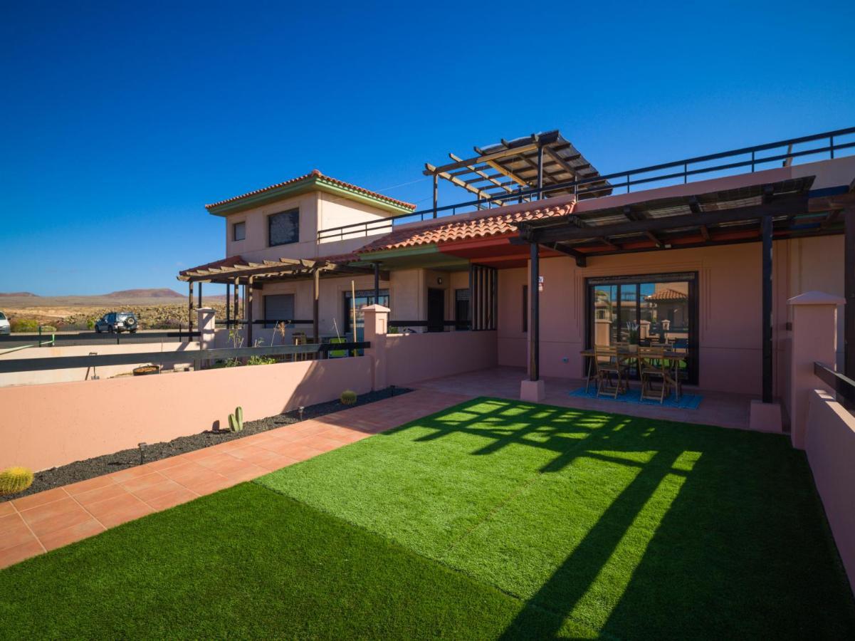 Private Terrace Majanicho Home -Garden & Pool La Oliva Exterior foto